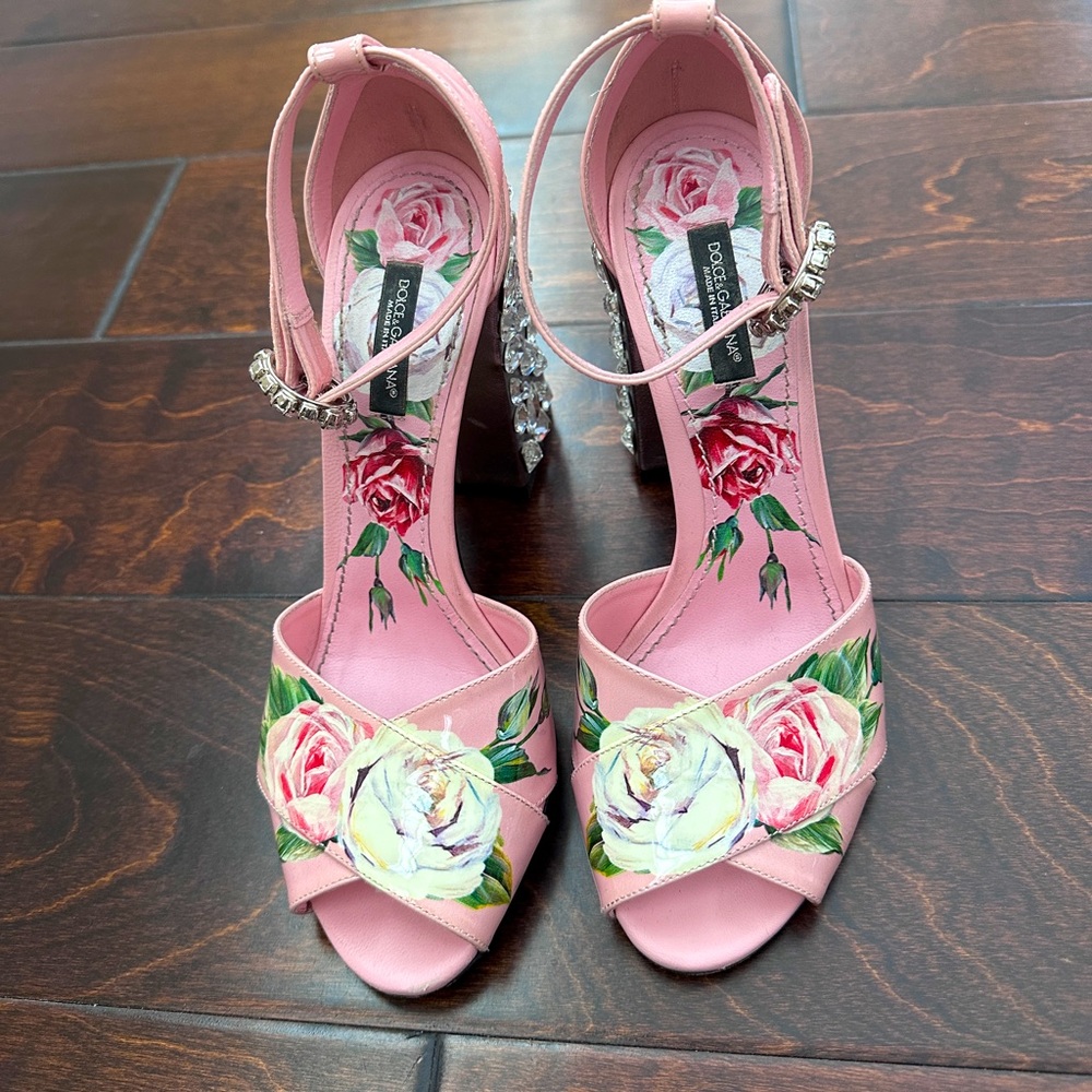 Dolce Gabbana block heal Size 37.5